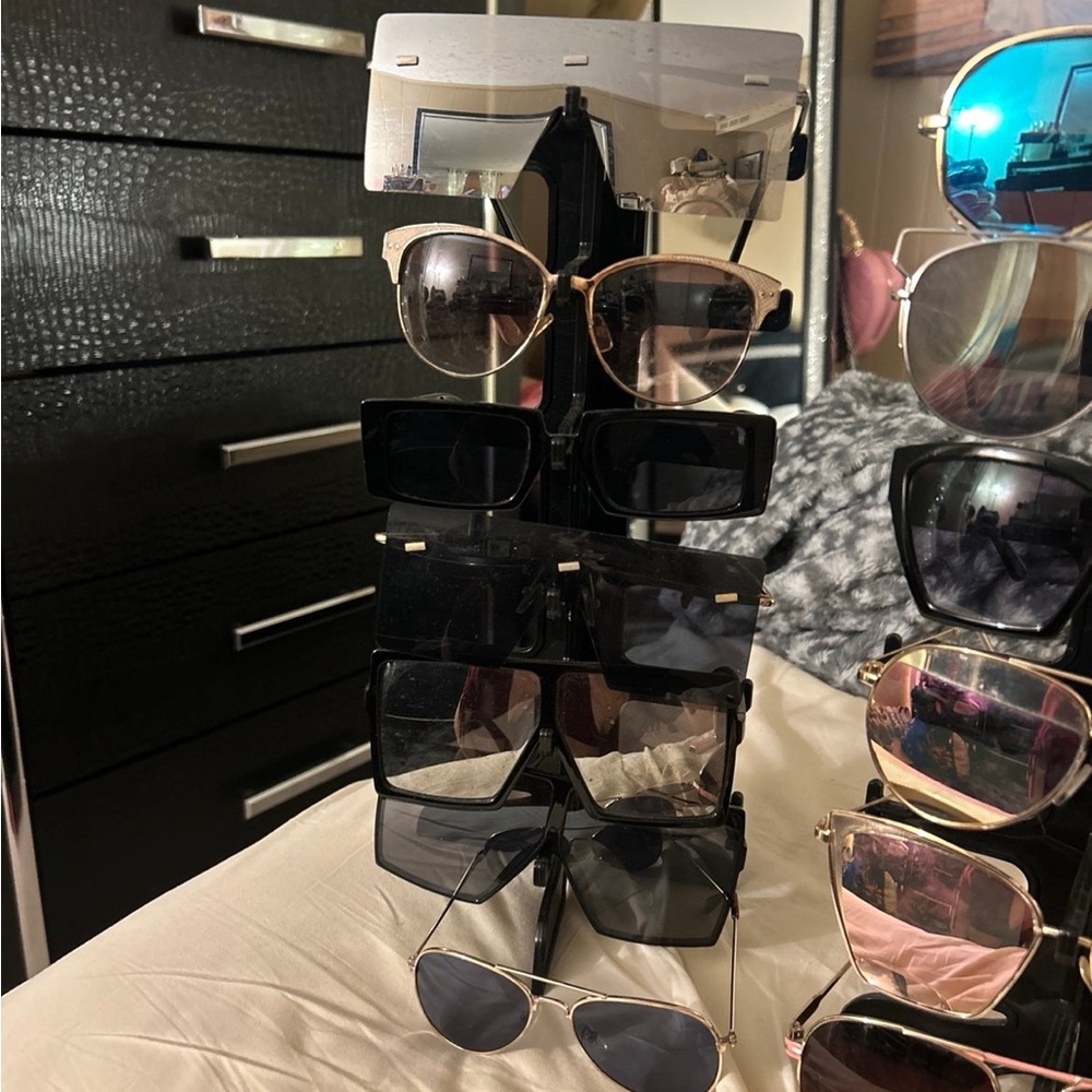 Sunglasses bundle - Picture 3 of 3